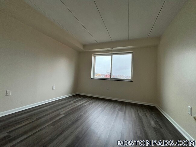 Foto del edificio - 51 Hill Rd