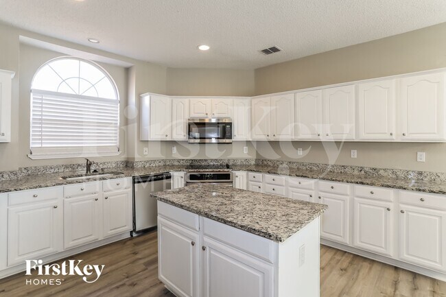 Foto del edificio - 5210 Orlando Cir