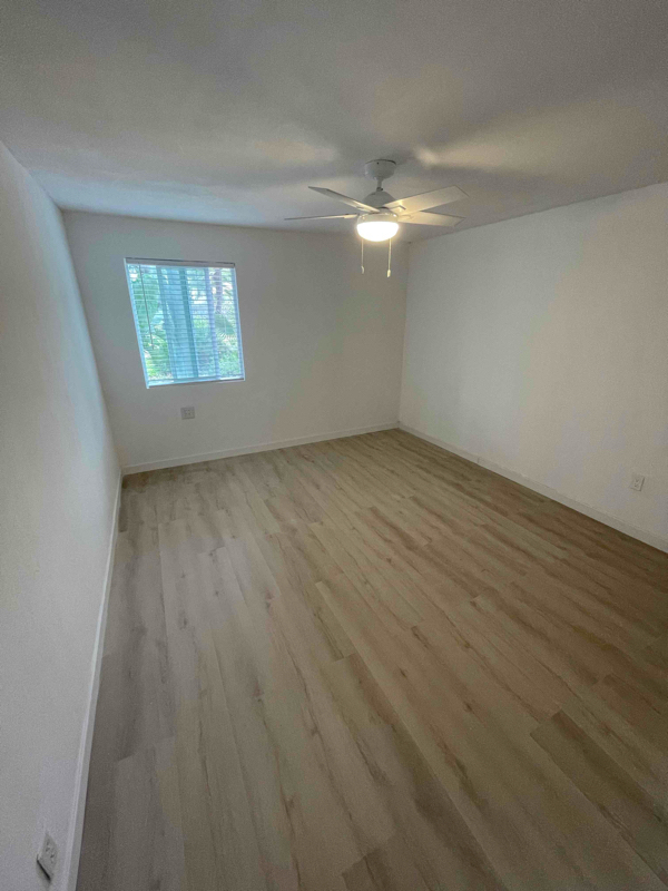 Building Photo - 405 Beaumont Dr