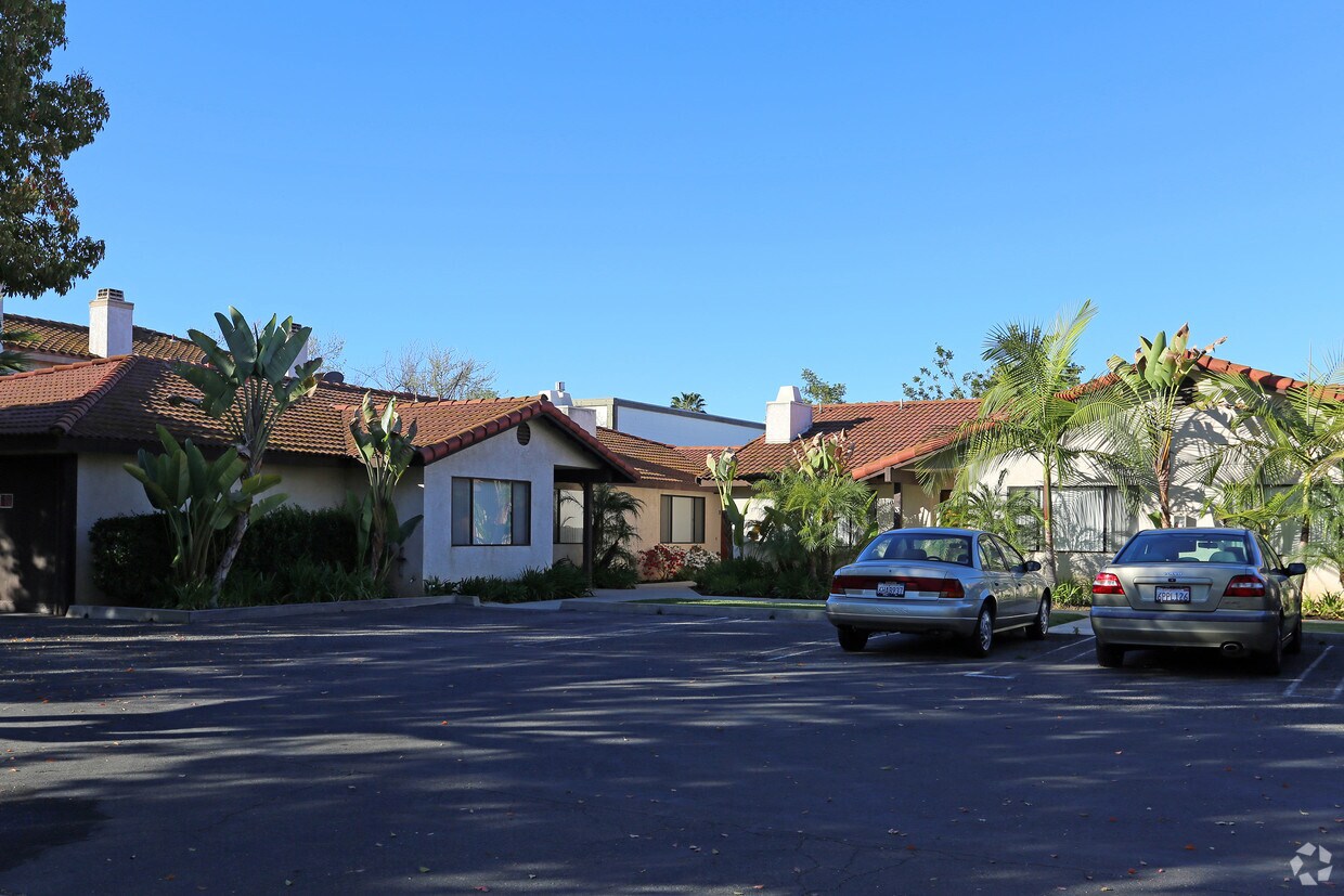 Foto del edificio - 1605 S Maple St