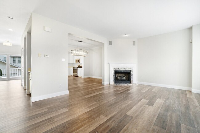Foto del edificio - 909 N Hanley Rd