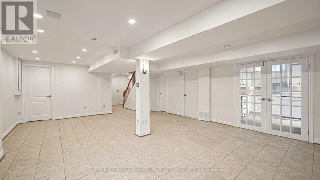 Building Photo - 235 Caproni Dr