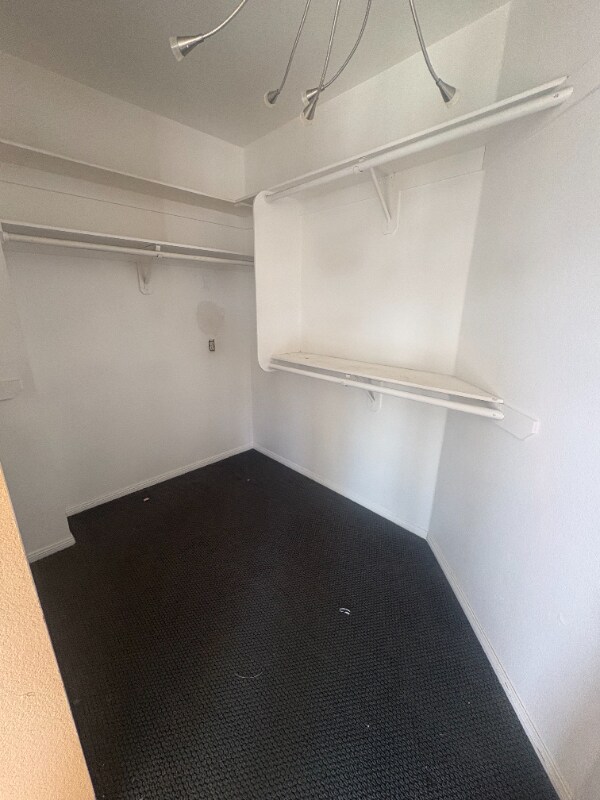 Foto del edificio - 6610 Juniper Crest Rd