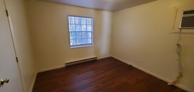 Foto del edificio - 319 Elm St