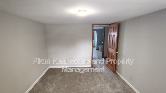 Foto del edificio - 347 Edgewater Ave NW