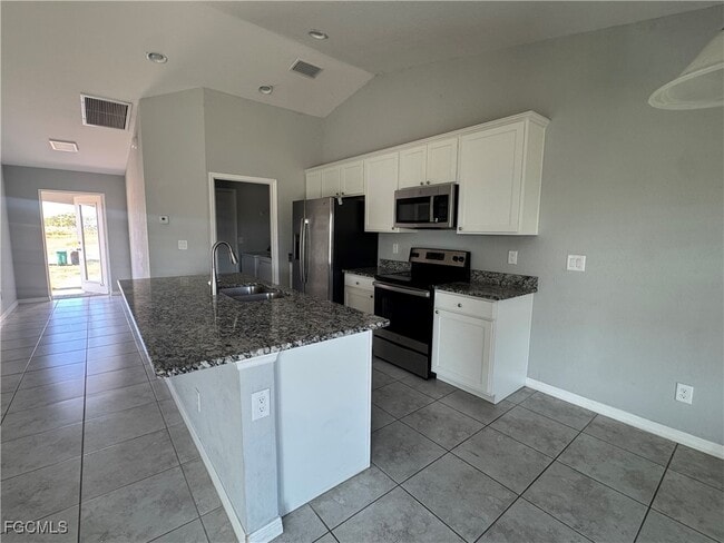 Foto del edificio - 3803 NE 9th Pl