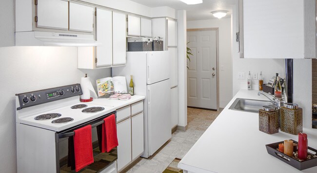 Building Photo - Parkside Apartments