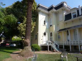 Building Photo - Historic Goodman Mansion