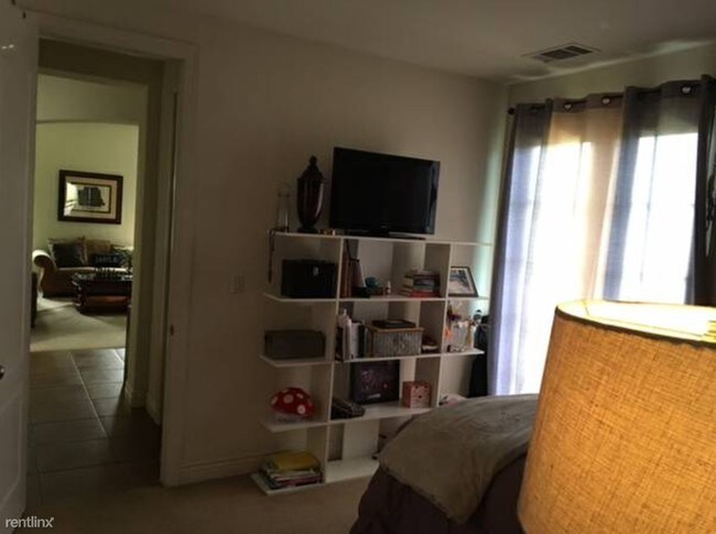 Foto del edificio - 2361 Tuttle Ln