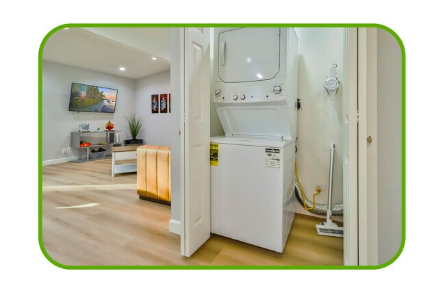 washer & dryer - 7745 Geyser Ave