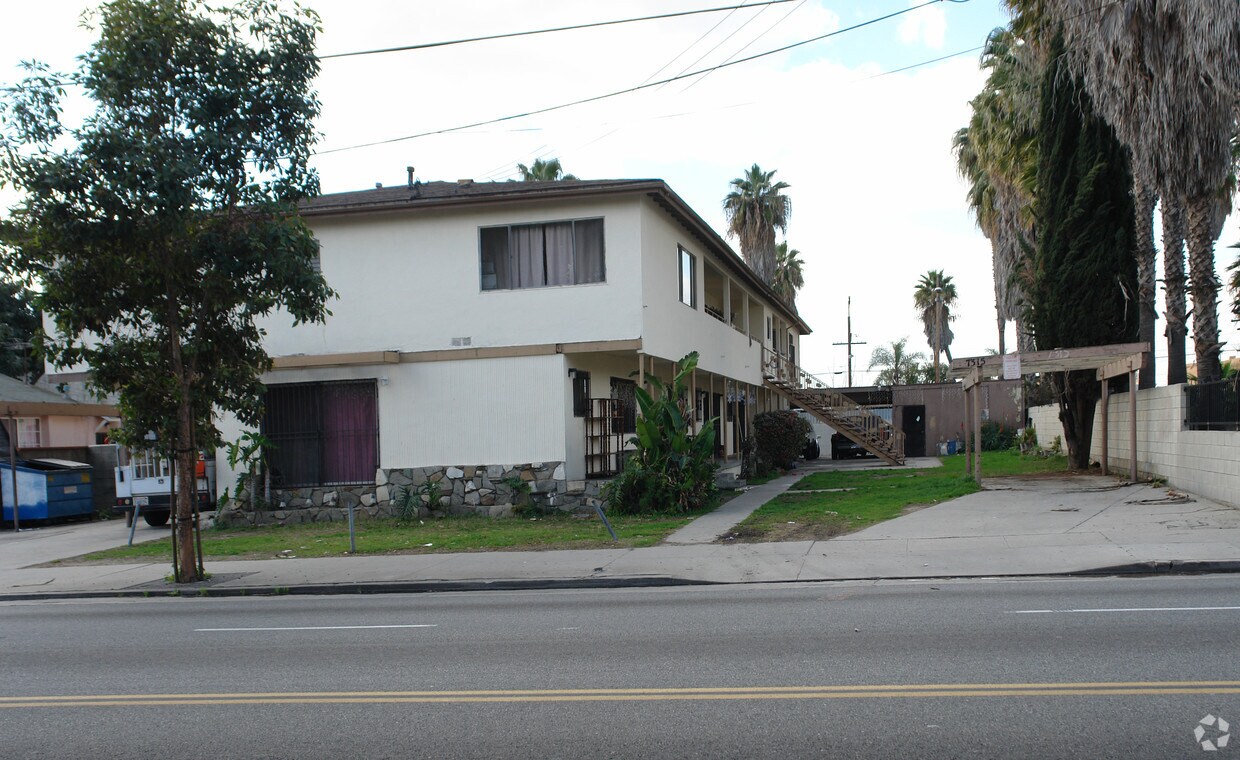 Building Photo - 7315 Santa Fe Ave