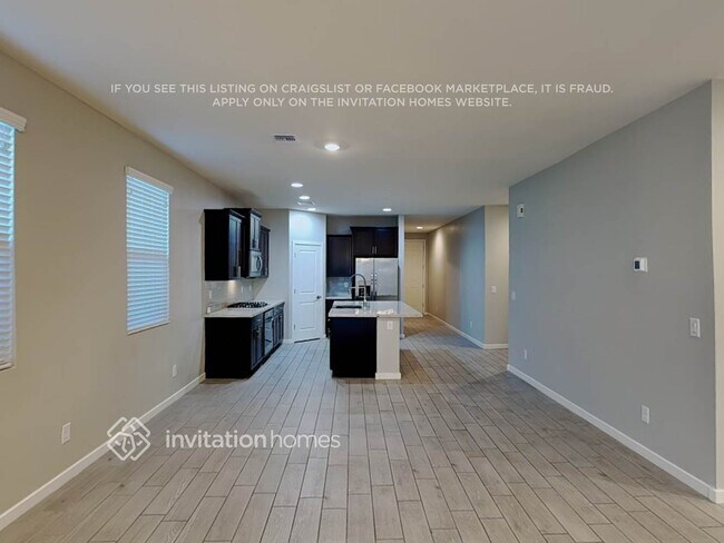 Building Photo - 4625 Greenleaf Dr