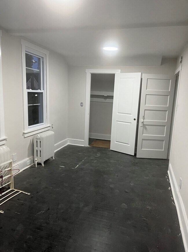Master Bedroom - 144 Summit Ave