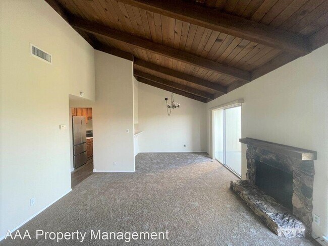 Building Photo - 2 br, 1.5 bath House - 451 Ridgeview Drive