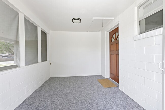 Foto del edificio - 511 E Rich Ave