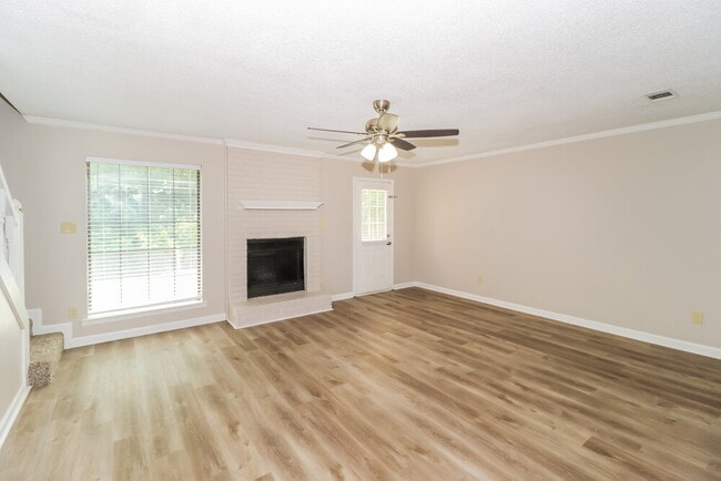 Building Photo - 5859 Pepper Crossing