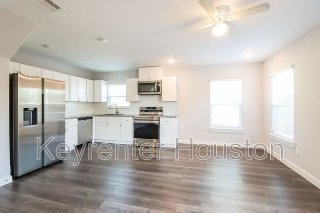 Building Photo - 7934 Way St