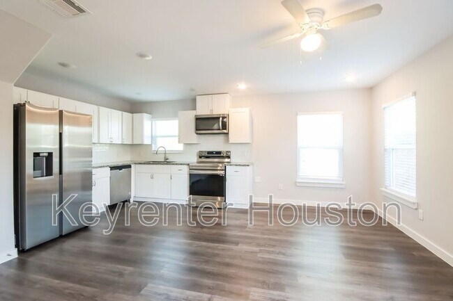 Foto del edificio - 7934 Way St