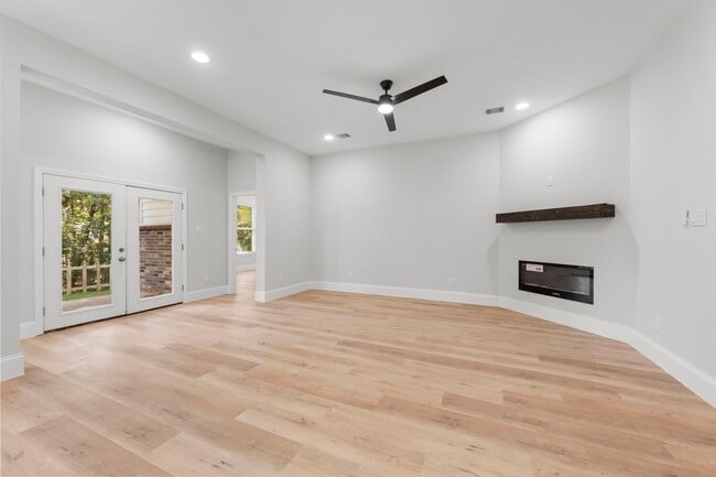 Foto del edificio - 3532 White Oak Point Dr