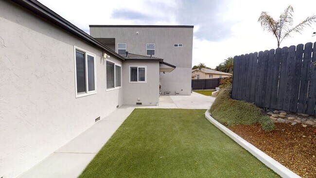 Building Photo - 4840 Curry Dr