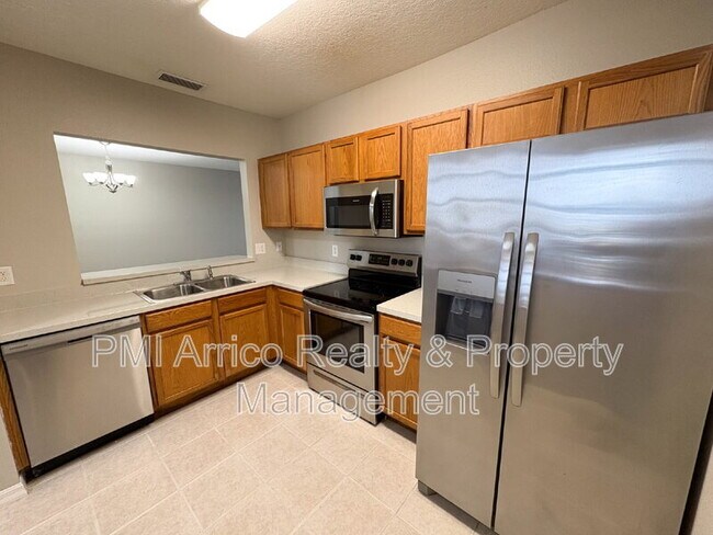 Foto del edificio - 9529 Newdale Way