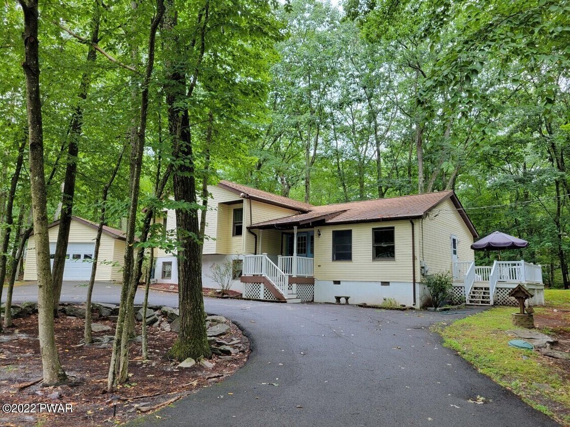 Primary Photo - 101 Blueshelf Ln