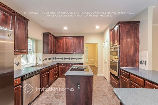 Foto del edificio - 6517 Forest Park Dr