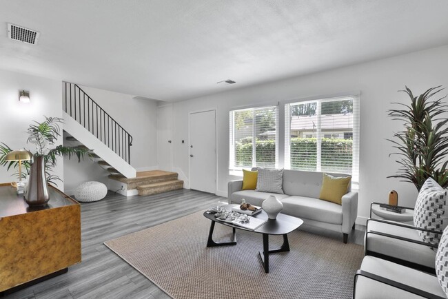 Building Photo - 5388 Fig Grove Ct