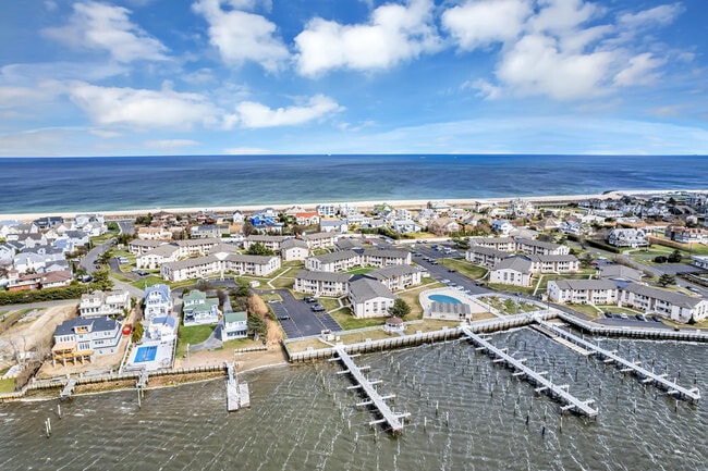 Building Photo - 113 Wharfside Dr