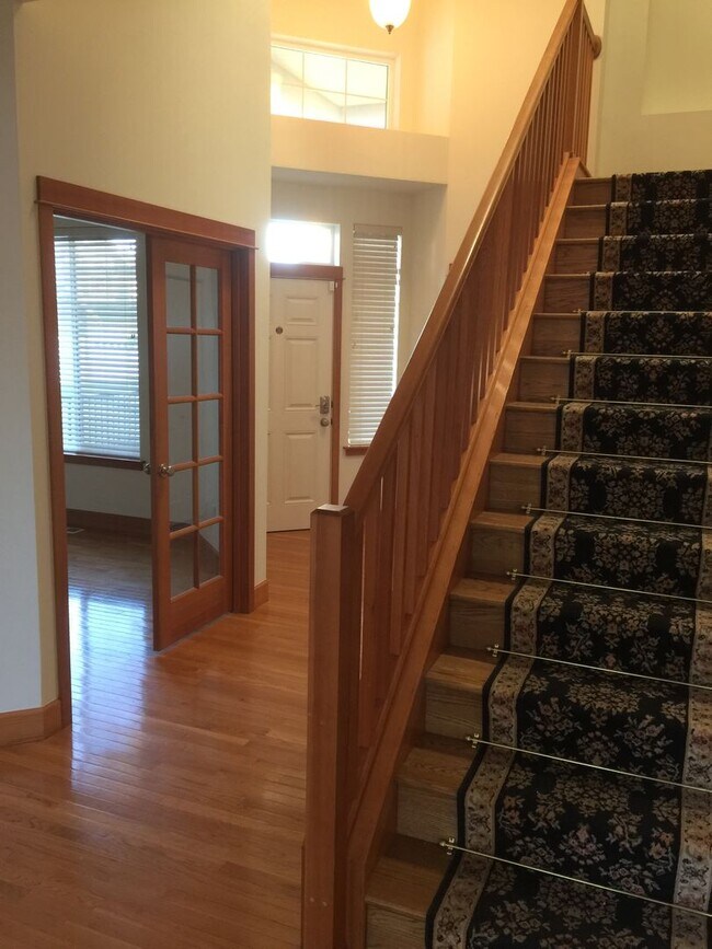 Foto del edificio - Beautifully Updated 4-Bedroom Home in Desi...