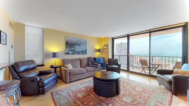 Foto del edificio - 3660 N Lake Shore Dr