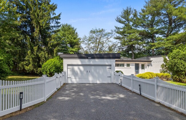 Foto del edificio - 11 Patterson Rd