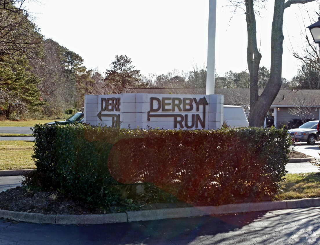 Signage - Derby Run