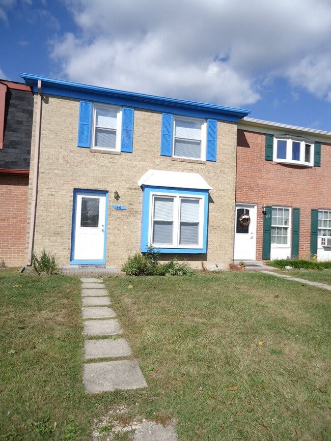 Building Photo - 146 Hackberry Dr