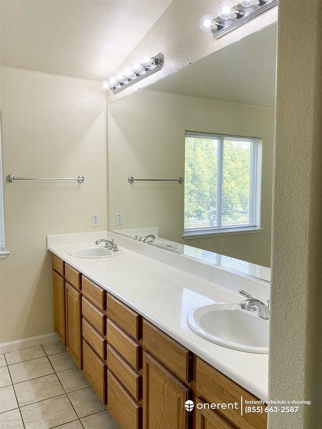 Building Photo - 4 br, 3 bath House - 4759 Persimmon Drive -