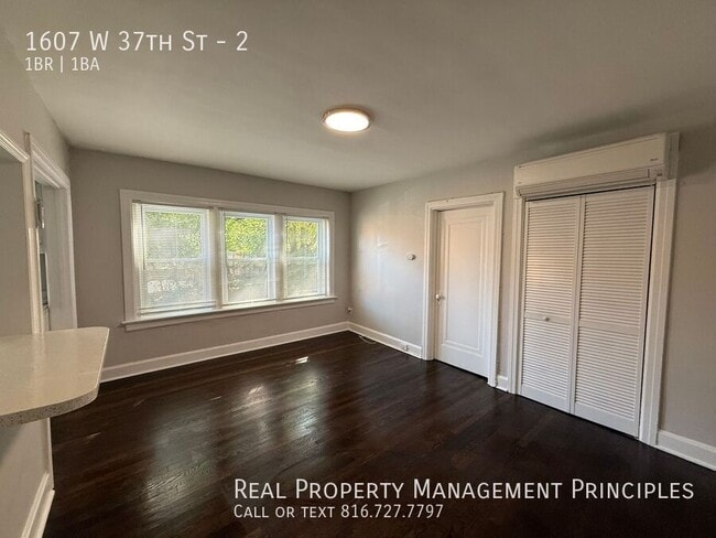 Foto del edificio - 1607 W 37th St