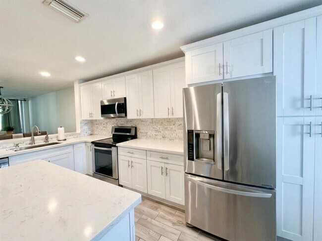 Foto del edificio - 6207 Old Court Rd