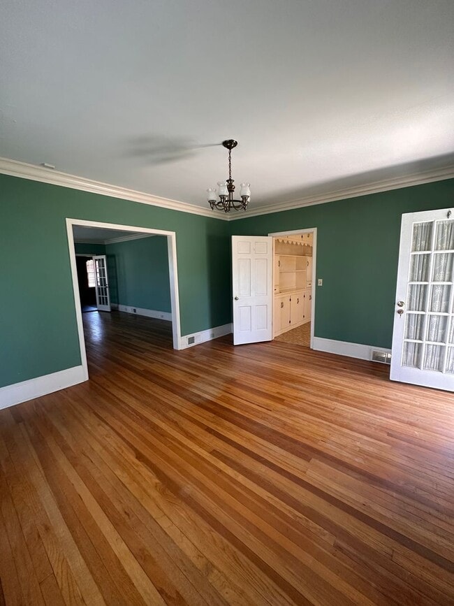 Foto del edificio - 3 Bed 2 Bath Brick Home