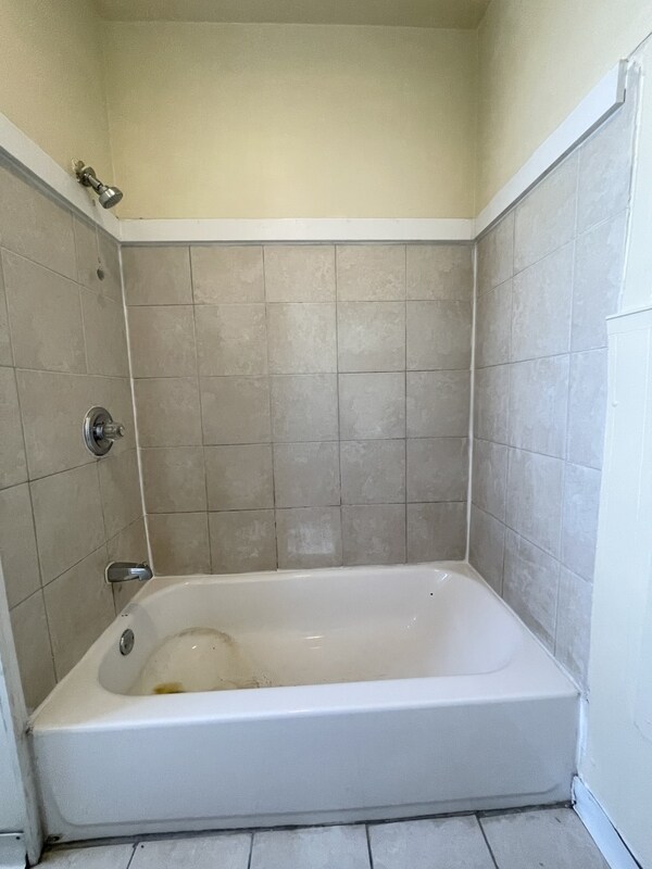 Foto del edificio - 313 S 60th St