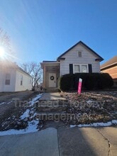 Building Photo - 1024 Roosevelt Ave