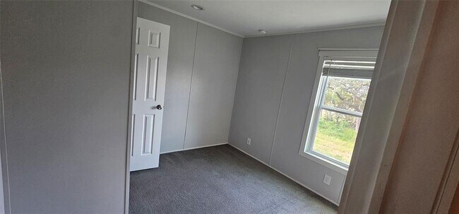 Building Photo - 1000 Glosson Ranch Rd
