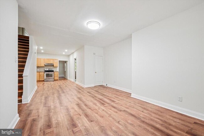 Building Photo - 609 N 34th St