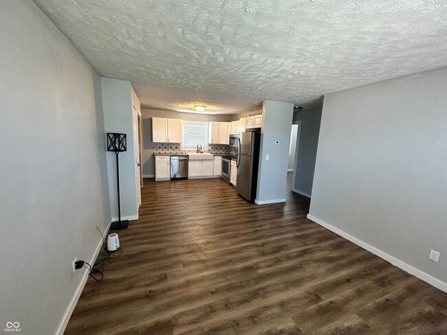 Foto del edificio - 6497 W 300 S