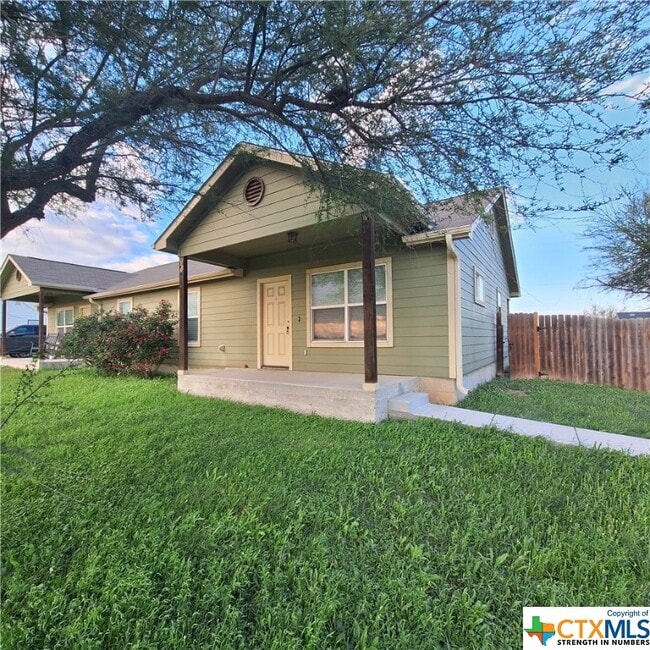 Building Photo - 701 Horace Howard Dr