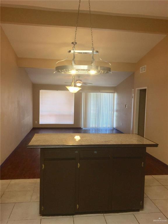 Foto del edificio - 11 E Dallas Ave