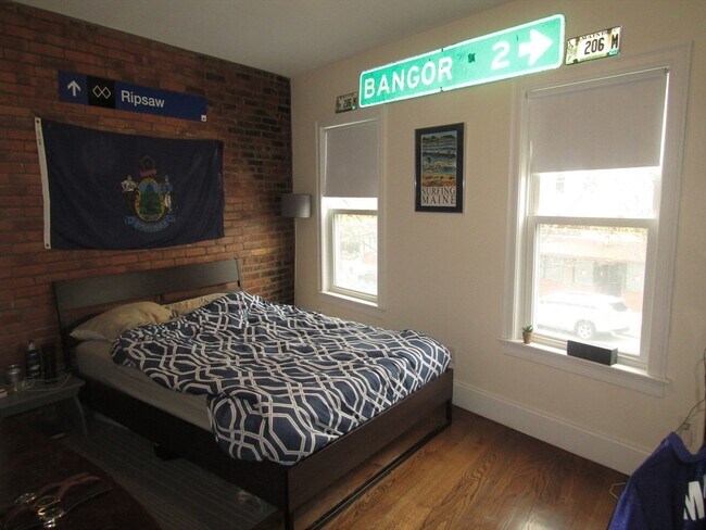 Foto del edificio - 581 Washington St