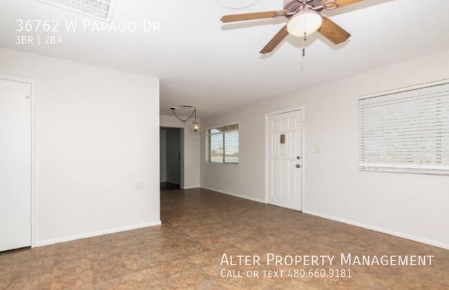 Foto del edificio - 36762 W Papago Dr