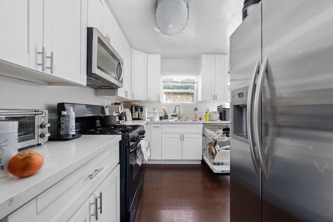 Building Photo - Major improvements coming before move in!