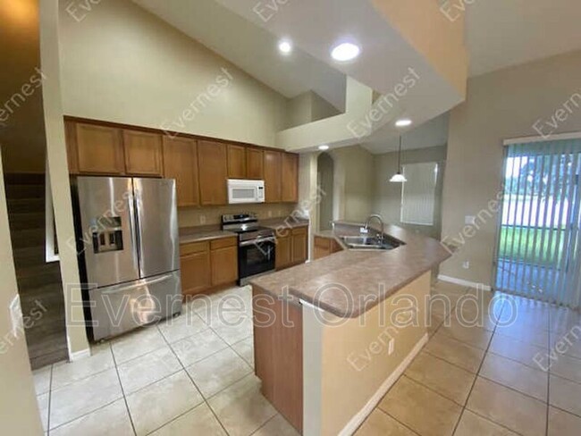 Foto del edificio - 2425 Rambling Oaks Way