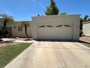 Building Photo - 1855 E Sunburst Ln